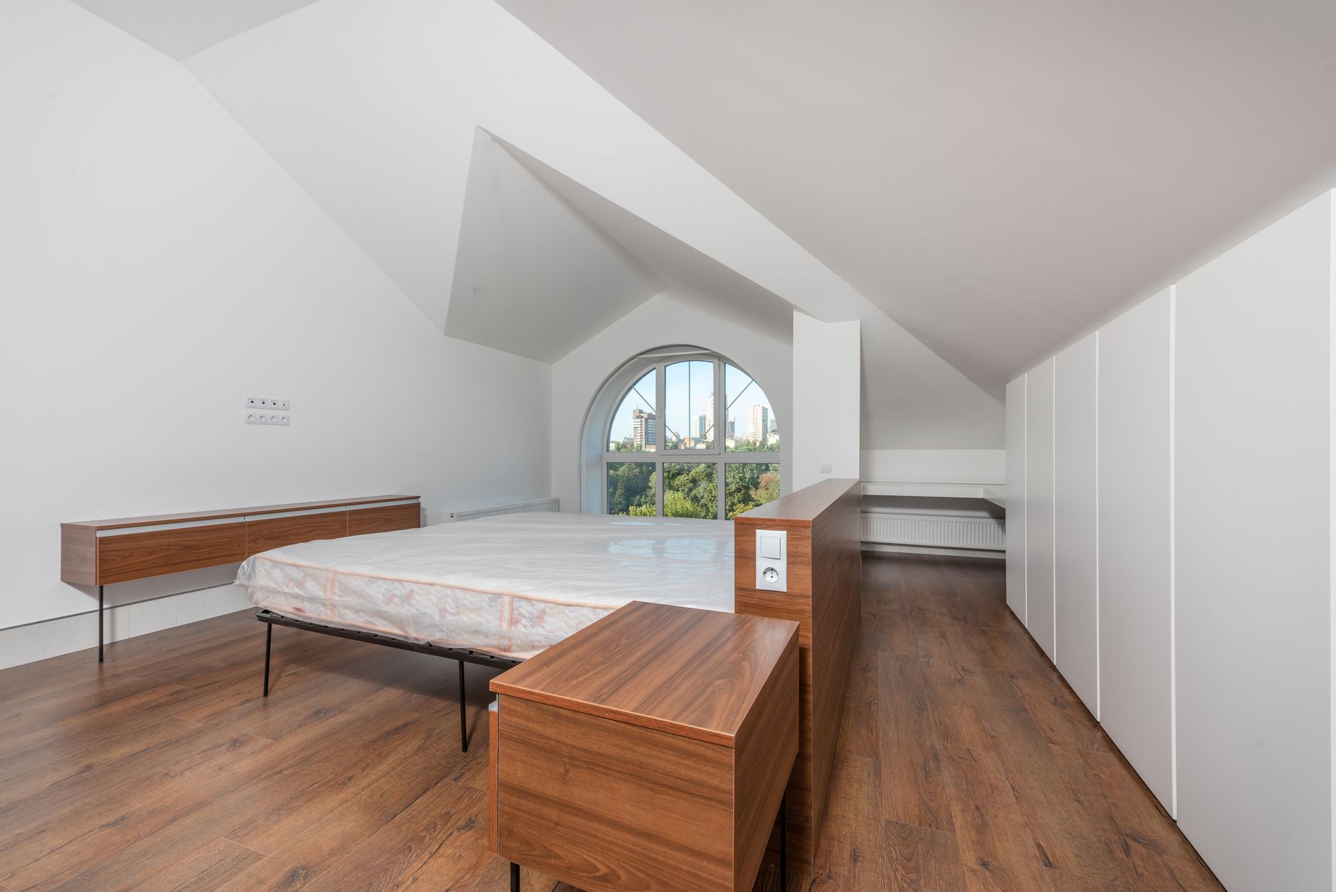 Traitement punaises de lit équipe à Roissy-en-Brie